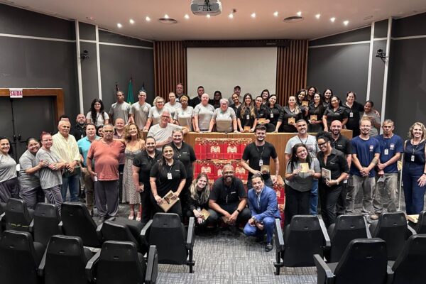 ANSEF/SC participa da entrega de cestas de Natal a colaboradores terceirizados
